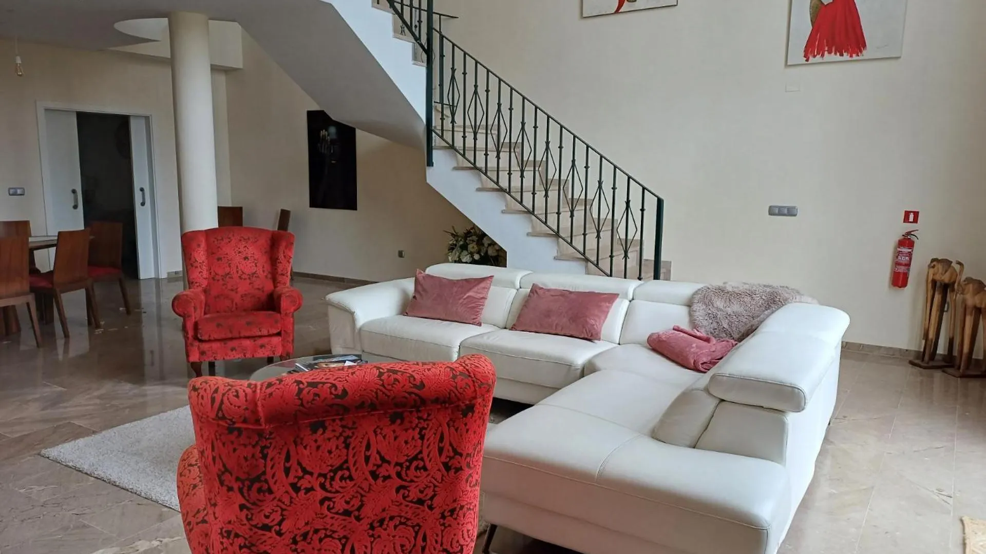 Vakantiehuis Casa Adosada Cerca Del Centro Y La Playa Alcaidesa